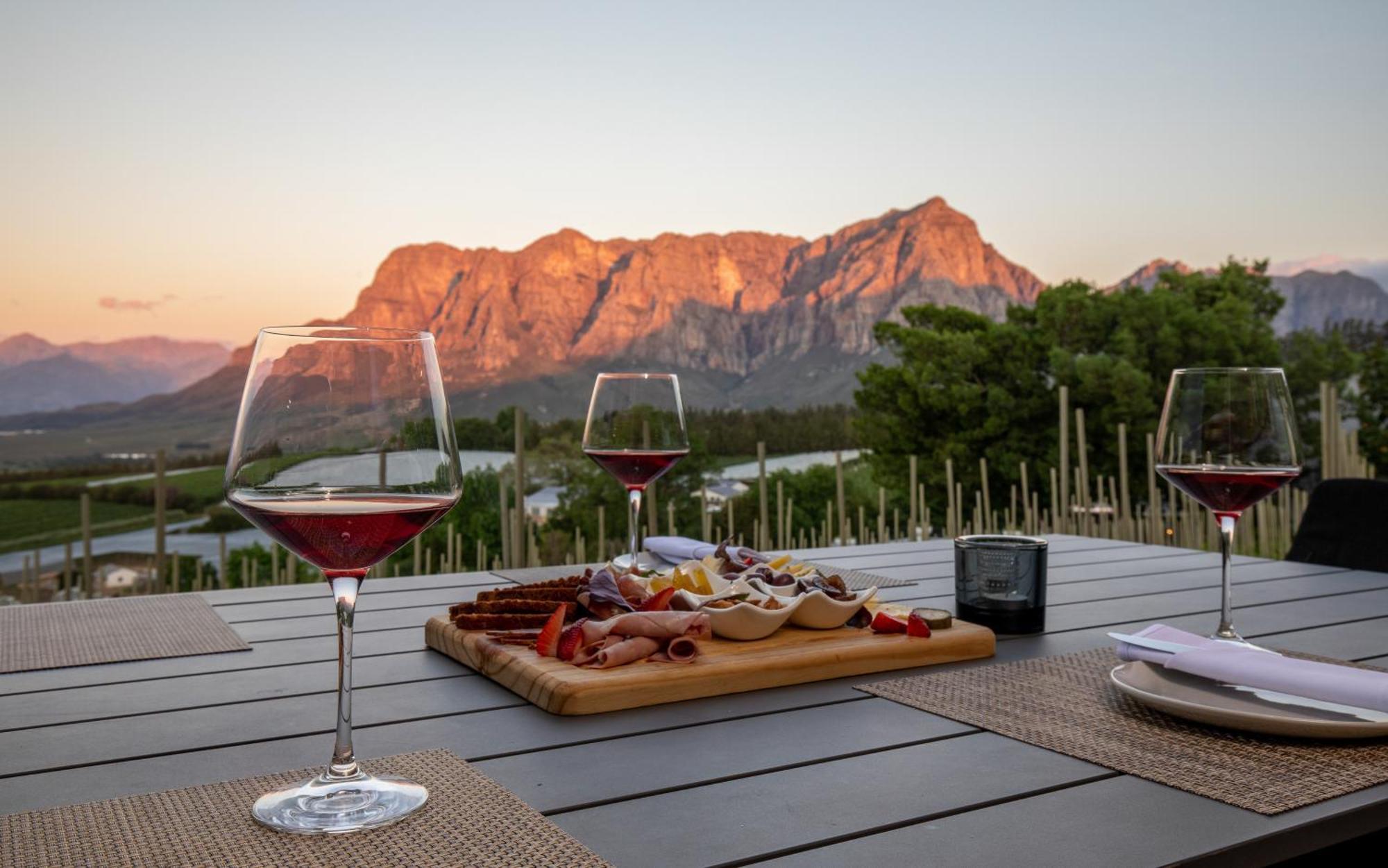 Clouds Estate Hotel Стеленбош Екстериор снимка